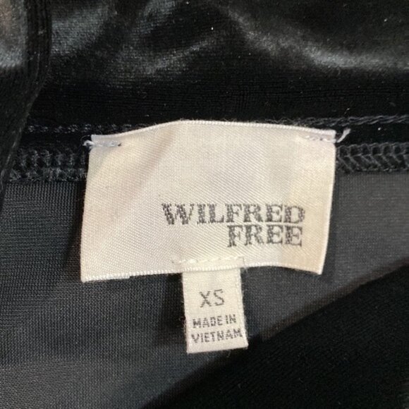 Aritzia Wilfred Free Bela Black Velvet Midi Skirt - Picture 5 of 7